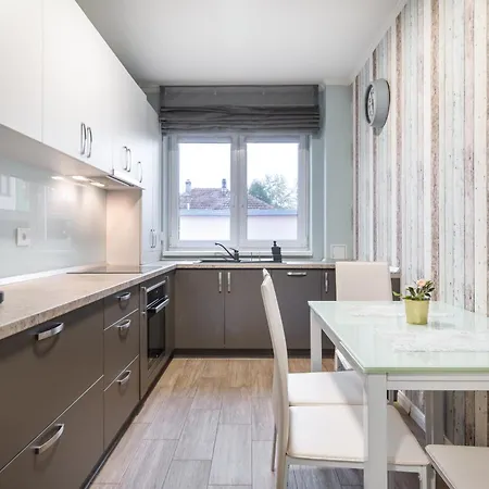Quebec Flat Apartment Oradea Exterior photo